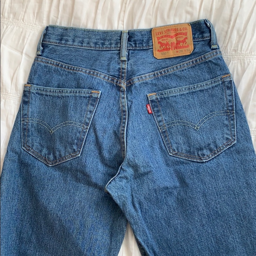 Levi’s 550 High-waisted jeans